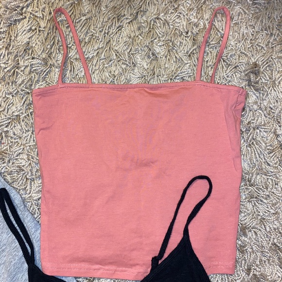 Tank Bundle - 3/$25✨ - Picture 4 of 8